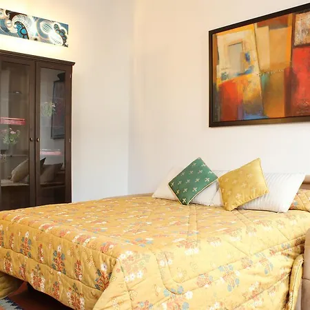 Santa Croce Apartment